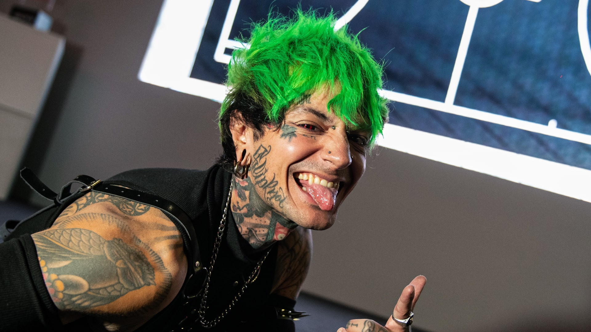 Thumbnail di Hangdex